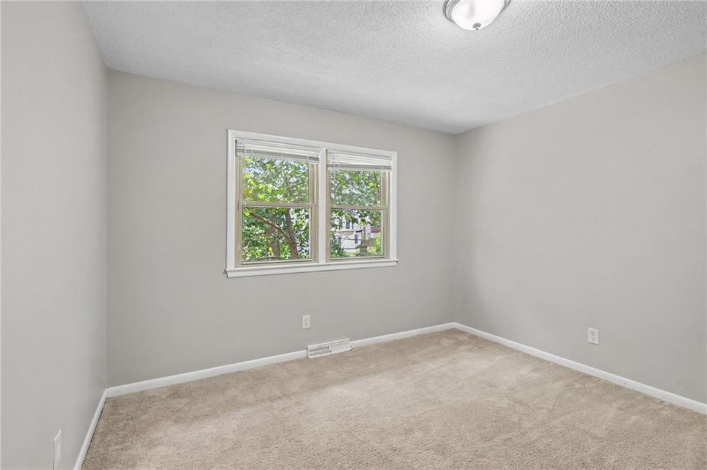 5609 Manning Avenue Property Photo 14