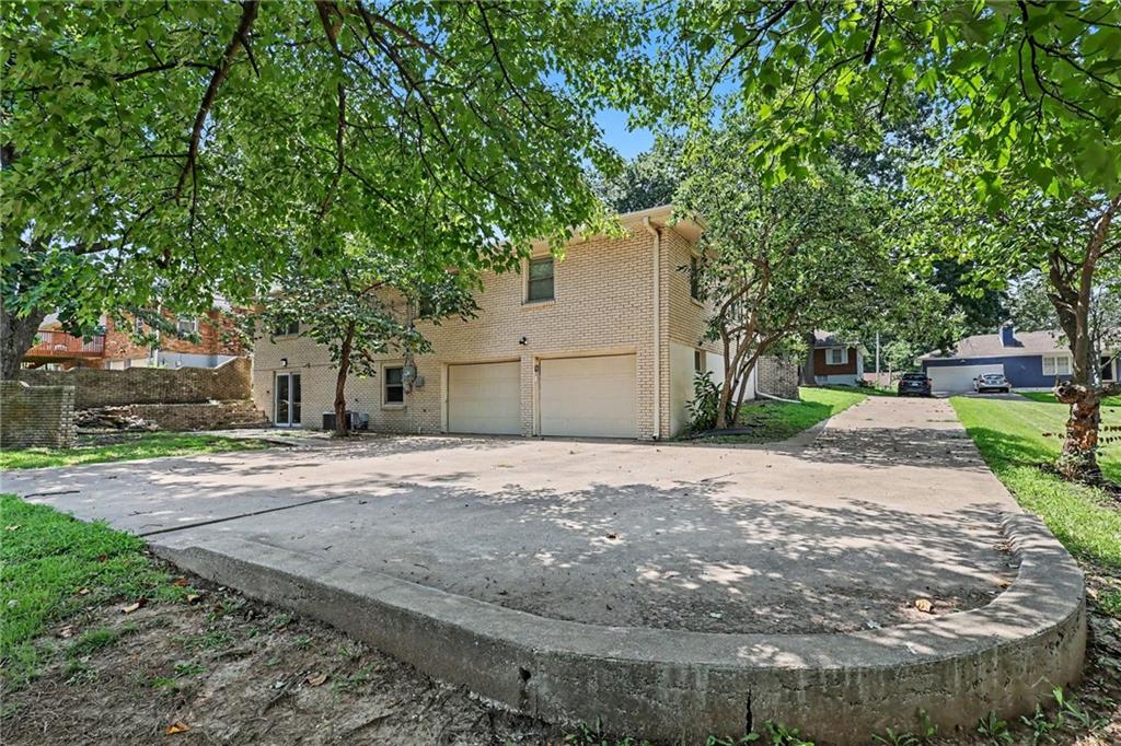 5609 Manning Avenue Property Photo 25