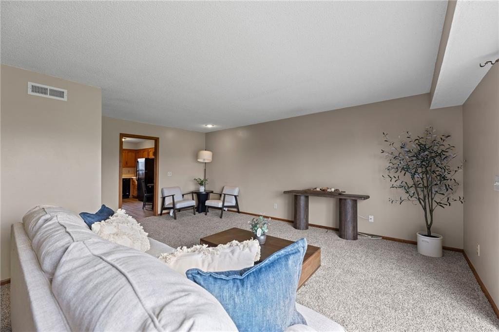 1107 Jeff Circle Property Photo 6
