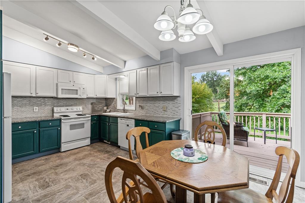 6104 N Euclid Avenue Property Photo 10