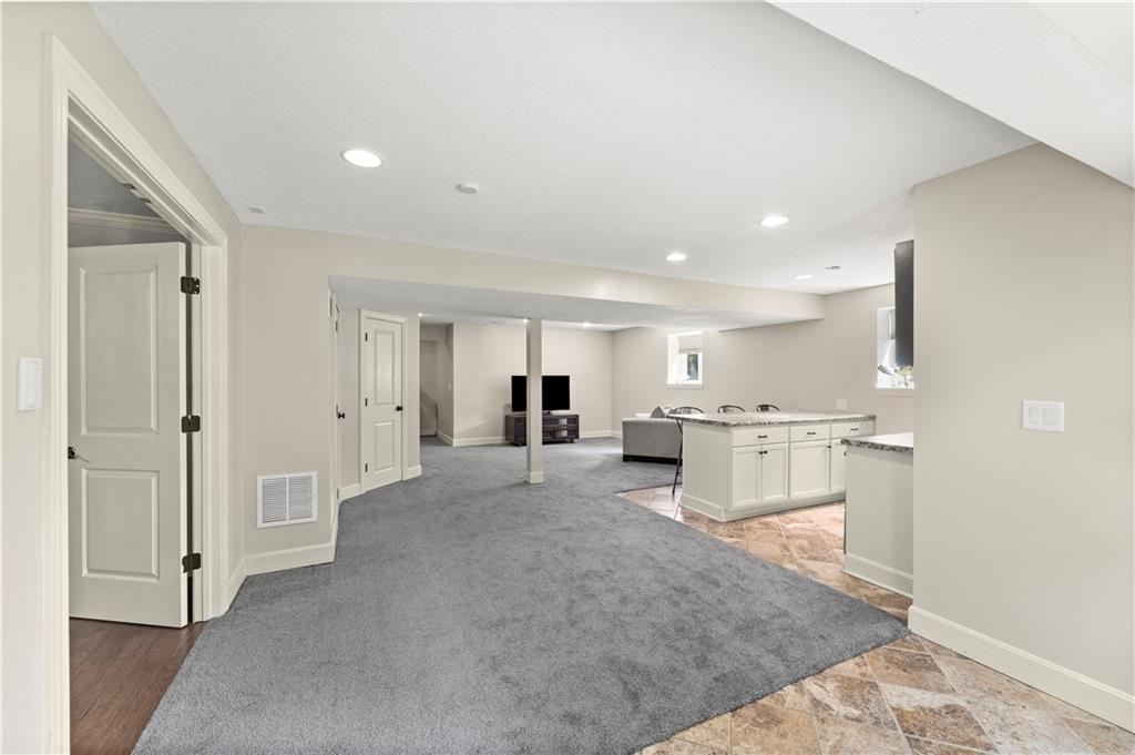 14549 W 152nd Place Property Photo 31