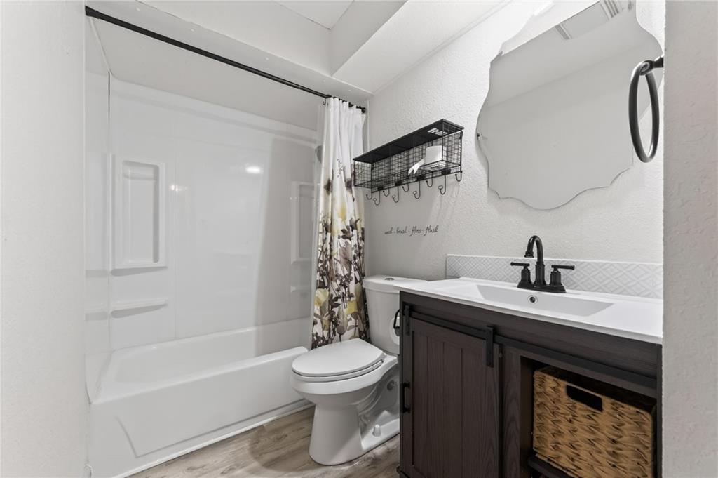 9921 W 67th Street Property Photo 27