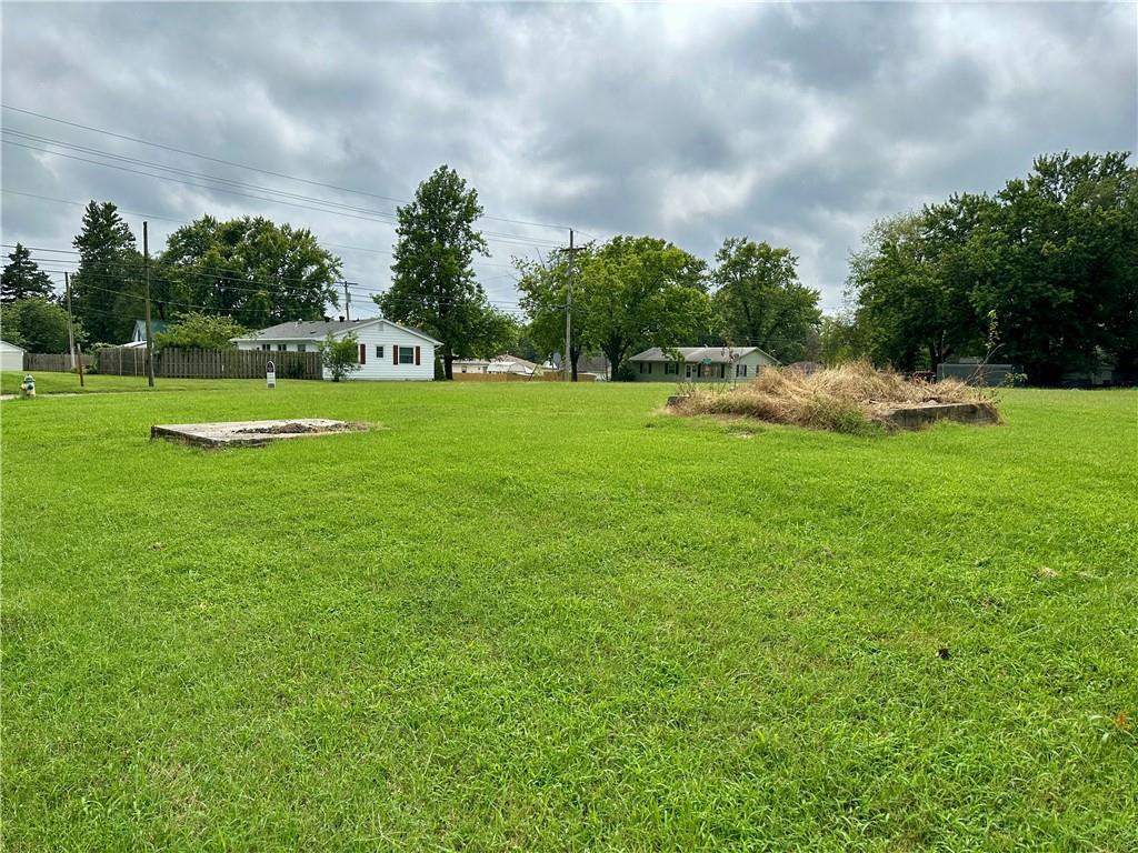 W 8th And Howenstein Street Property Photo 4