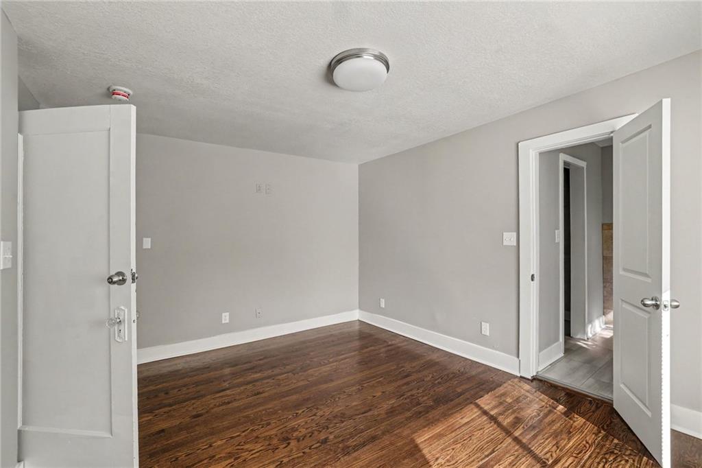 1836 Freeman Avenue Property Photo 14
