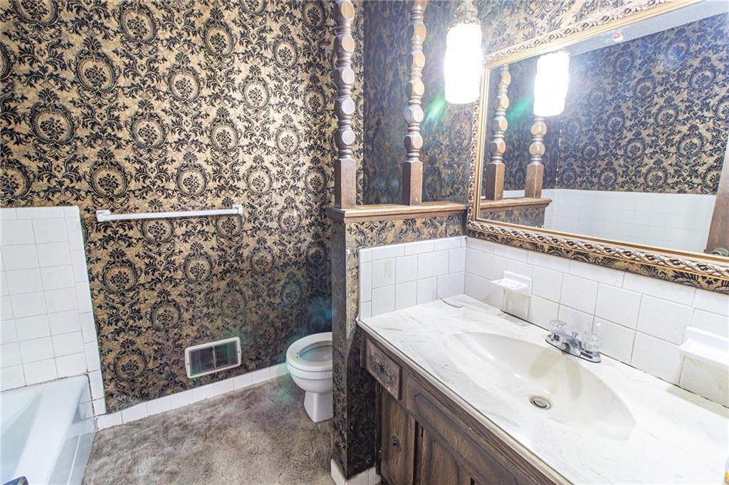 3026 S Kendall Drive Property Photo 14