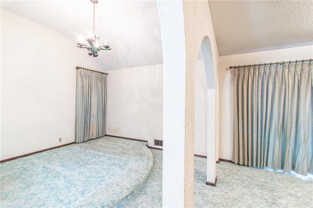 3026 S Kendall Drive Property Photo 19