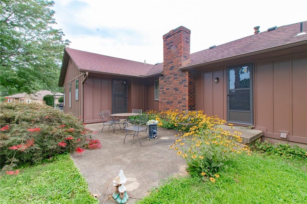 3026 S Kendall Drive Property Photo 32