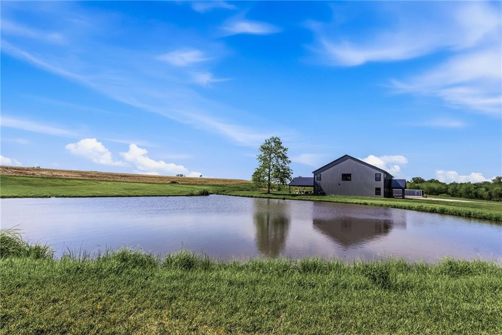 2362 Sw Us 169 Highway Property Photo