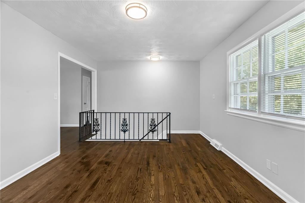 18700 E 30th Terrace Property Photo 16
