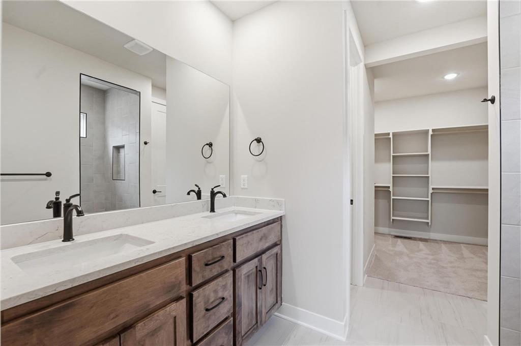 20653 Skyview Lane Property Photo 10