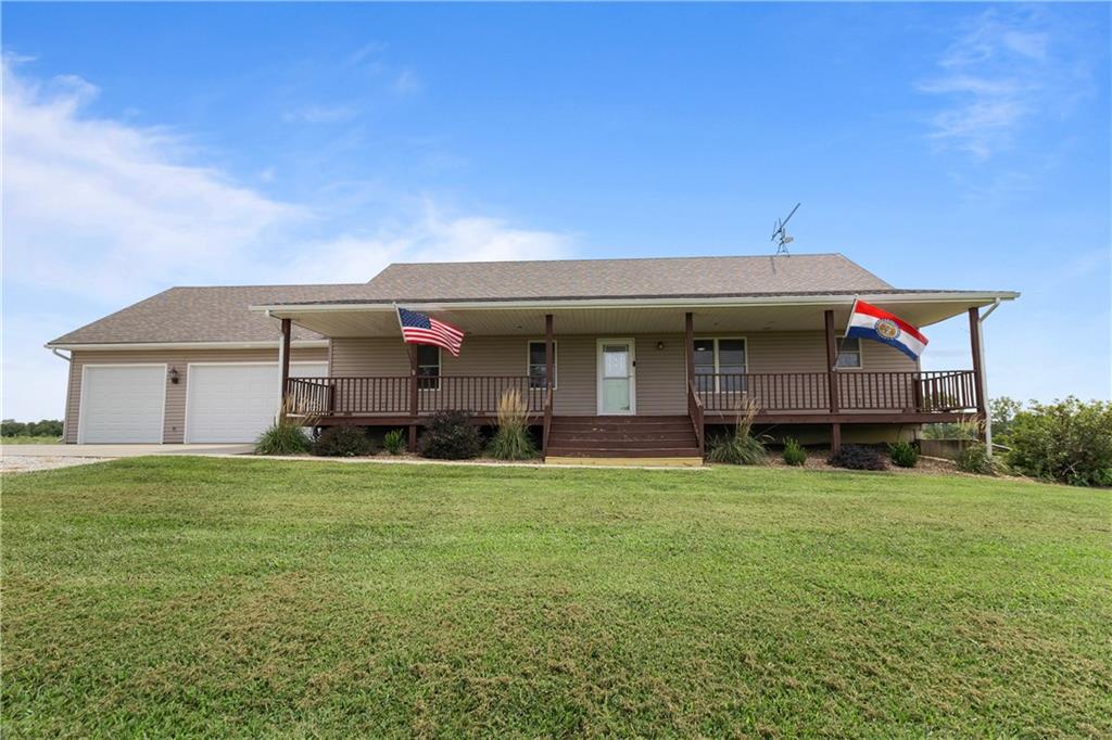 419 Ne 251 Road Property Photo 4