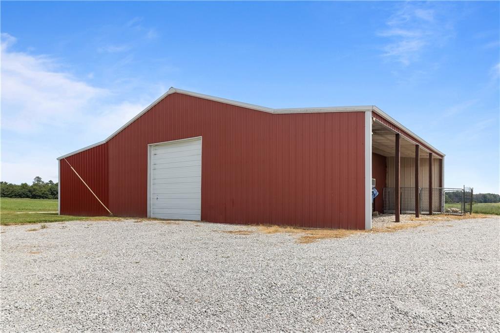419 Ne 251 Road Property Photo 19