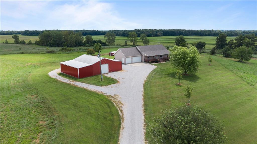 419 Ne 251 Road Property Photo 27