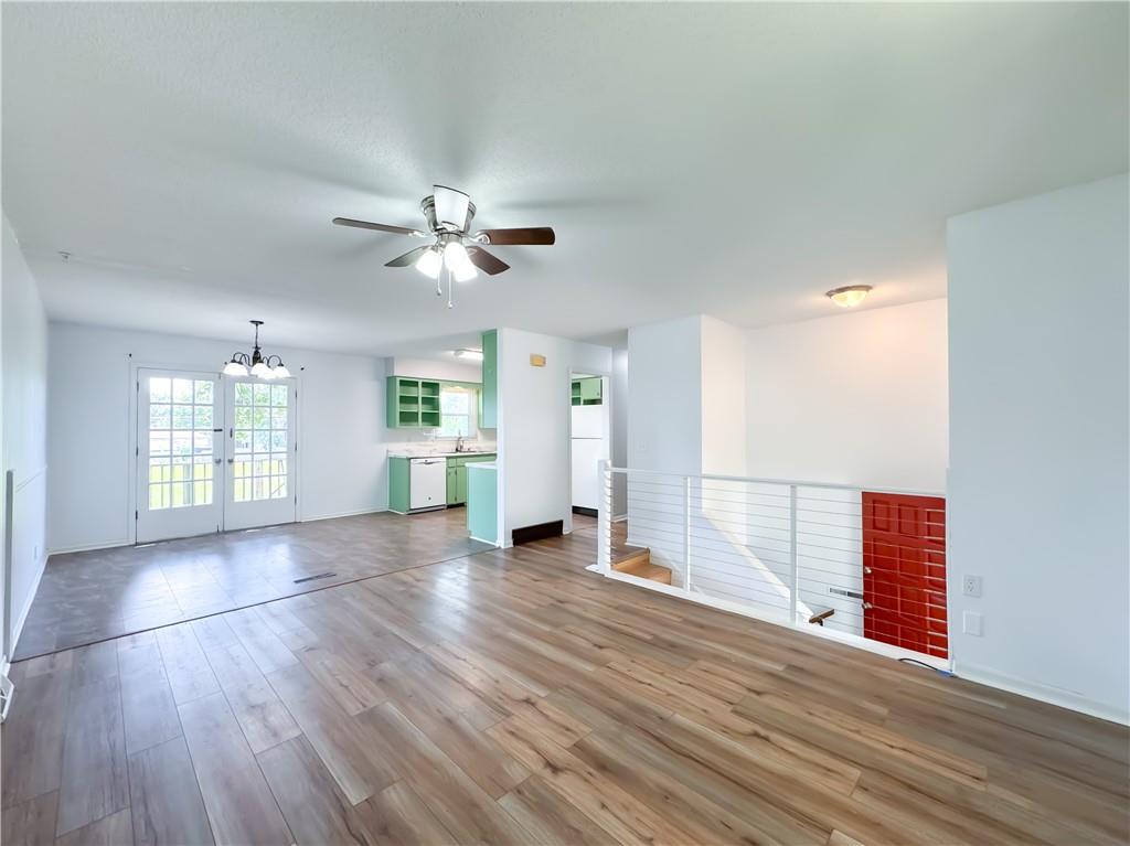 1403 Blueberry Drive Property Photo 6