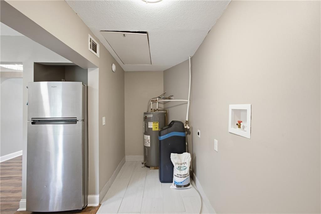 1124 E 80th Street Property Photo 10
