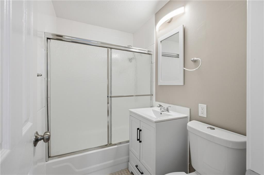 1124 E 80th Street Property Photo 13