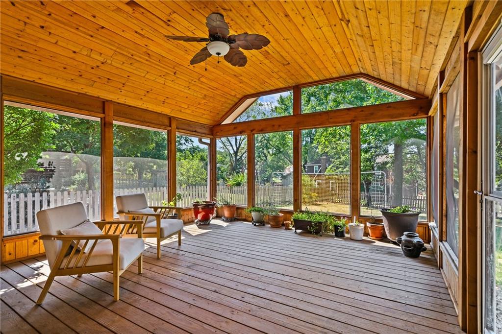 5722 Richards Circle Property Photo 2