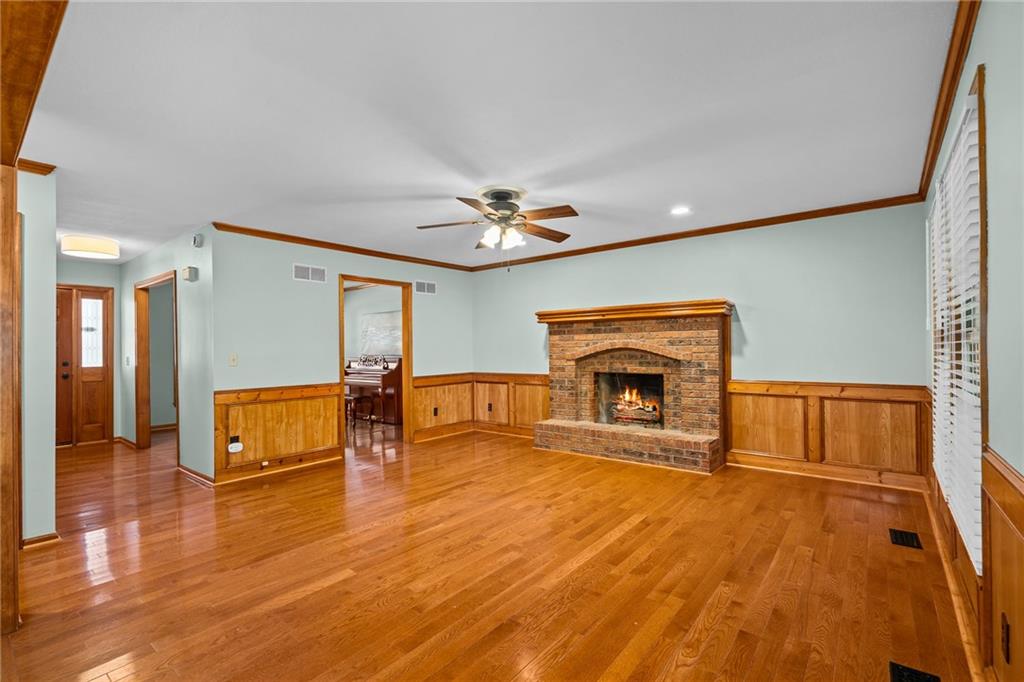5722 Richards Circle Property Photo 5