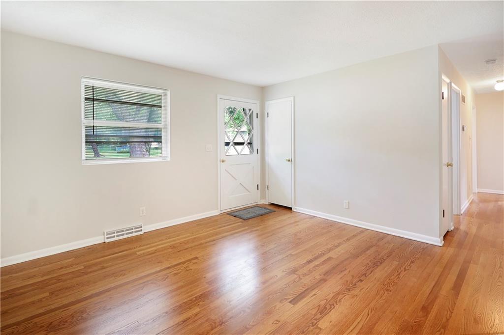 1802 Bird Terrace Property Photo 6