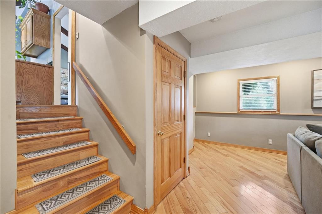 8133 W 93rd Street Property Photo 33
