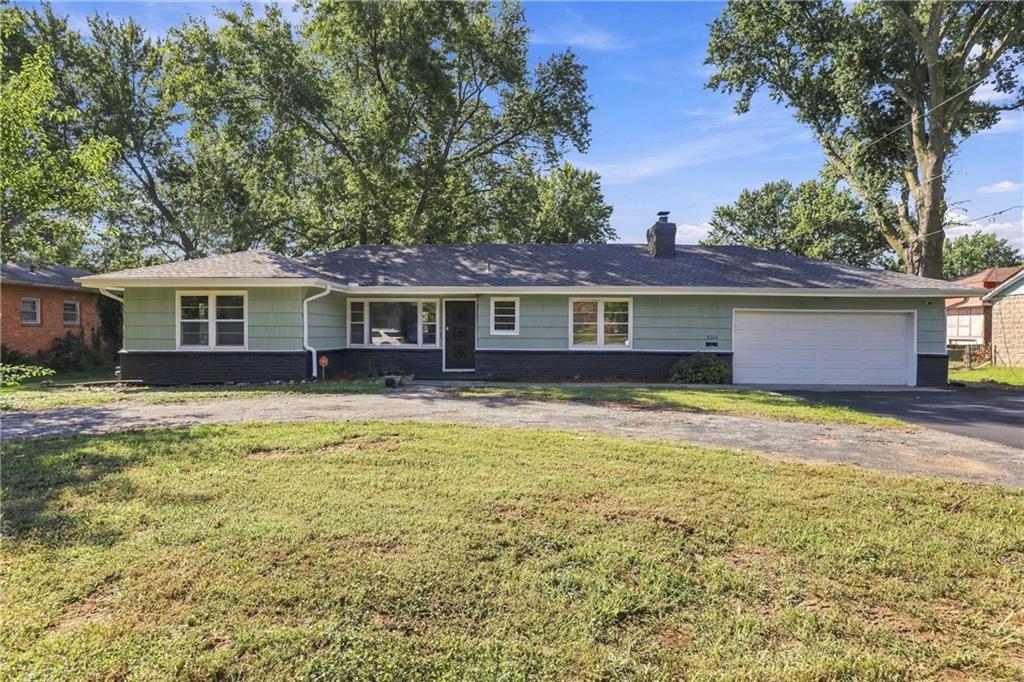 3320 Blue Ridge Boulevard Property Photo 1