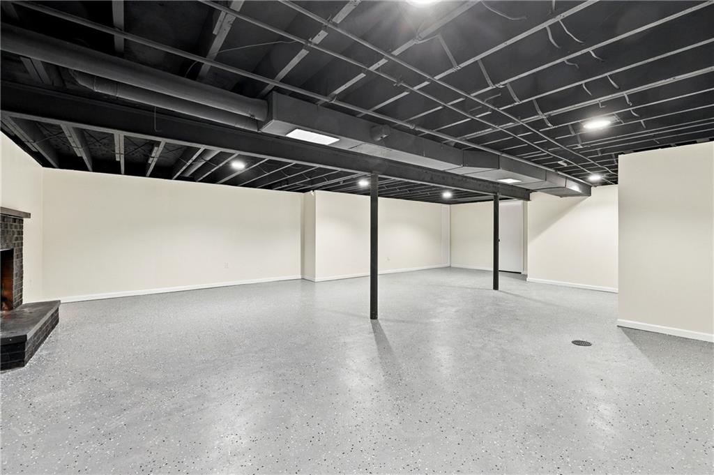 3320 Blue Ridge Boulevard Property Photo 15