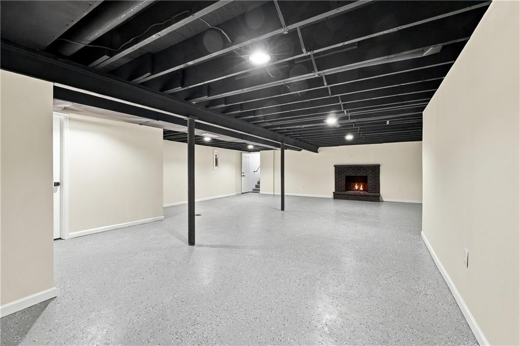 3320 Blue Ridge Boulevard Property Photo 17