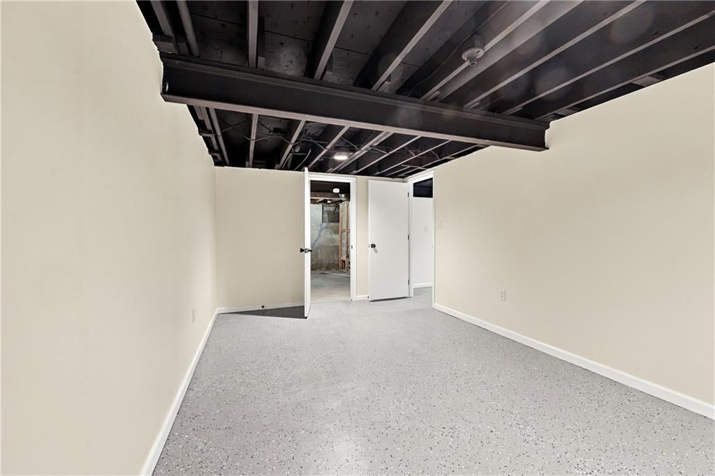 3320 Blue Ridge Boulevard Property Photo 19