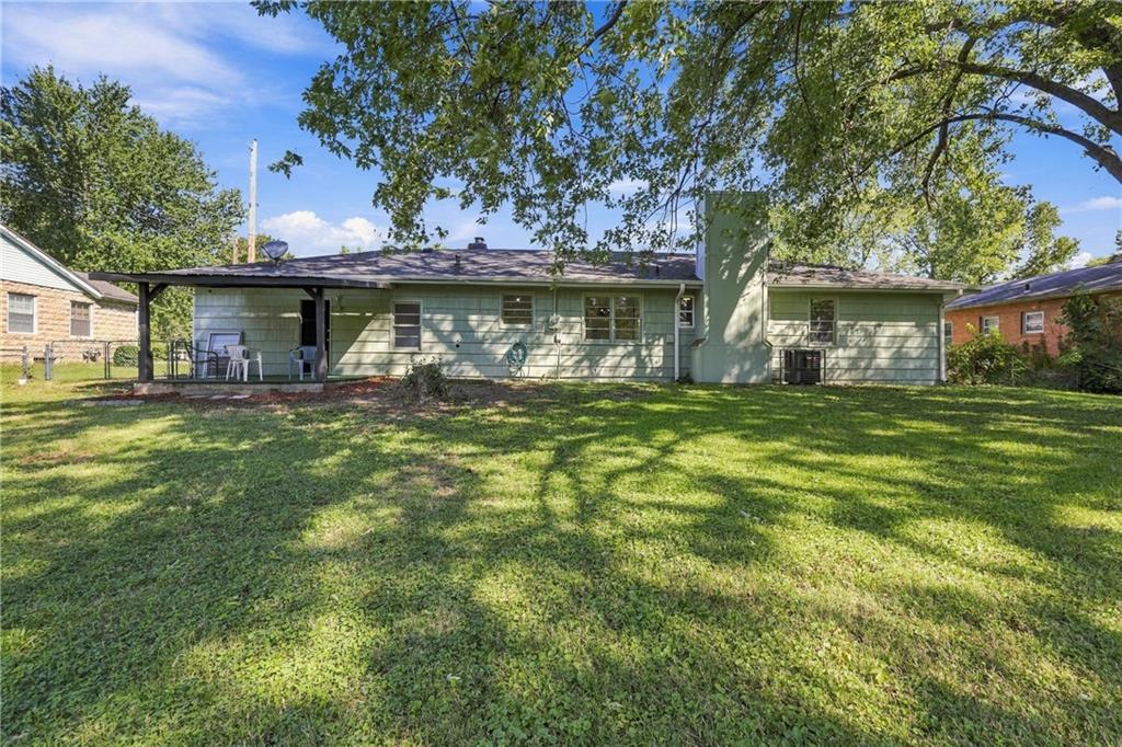 3320 Blue Ridge Boulevard Property Photo 23