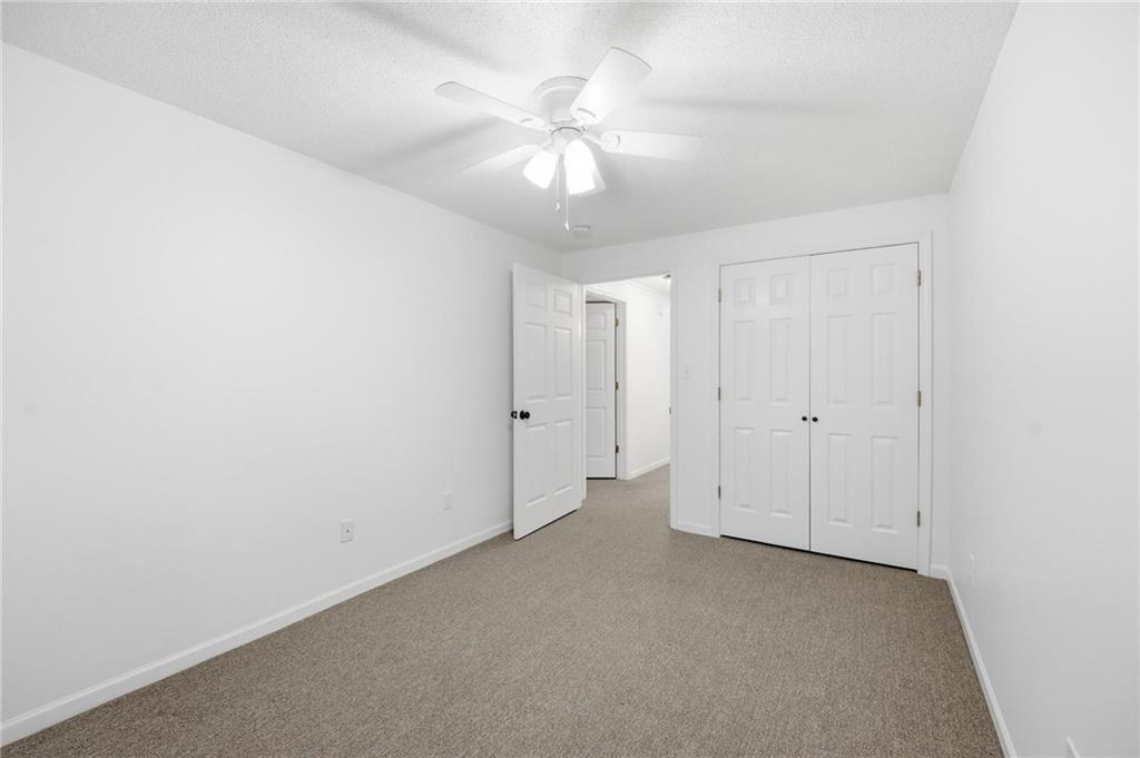 2002 S Hummel Drive Property Photo 20