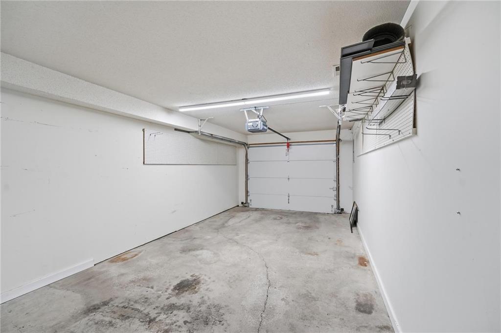 2002 S Hummel Drive Property Photo 27