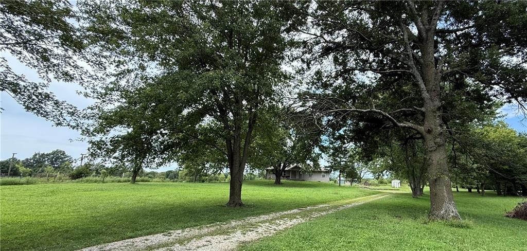 23820 S State Highway Ee Highway Property Photo 3