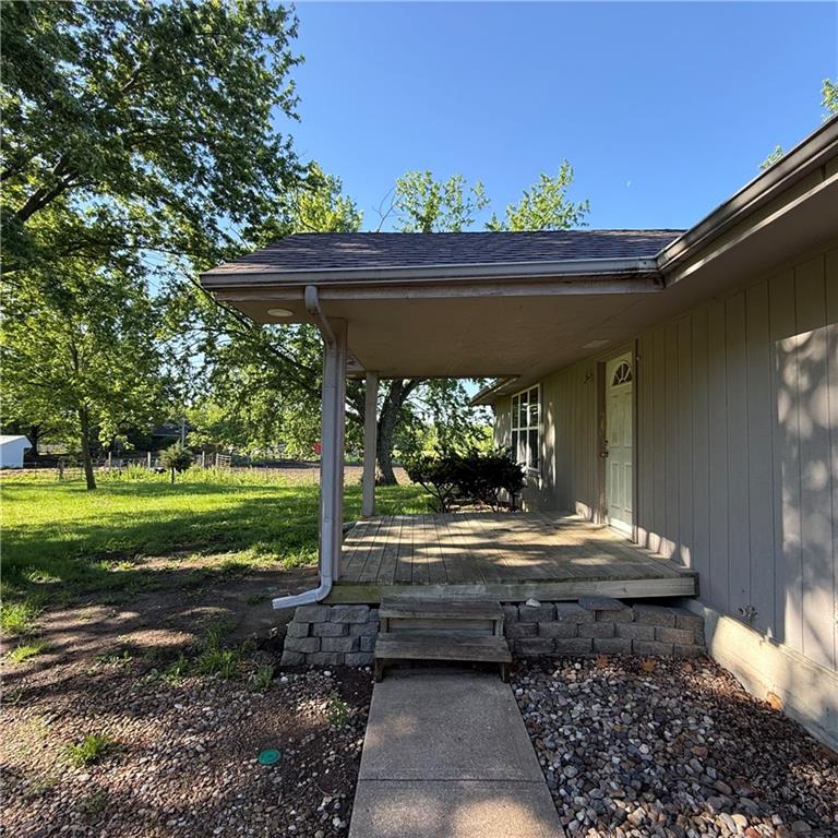 23820 S State Highway Ee Highway Property Photo 4