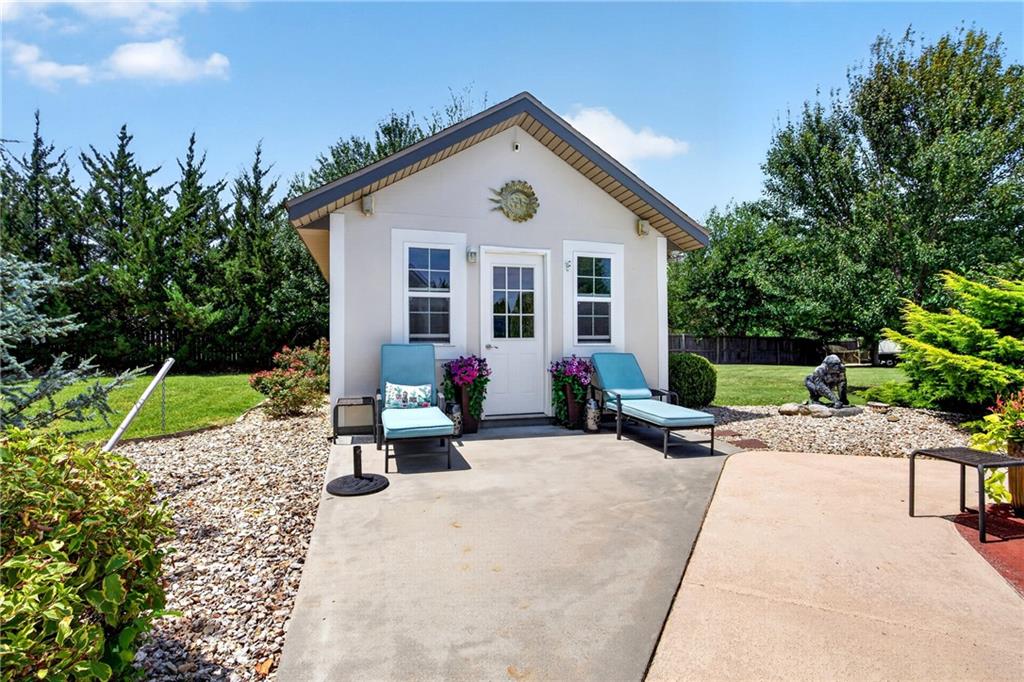 1203 Cedar Crest Drive Property Photo 17