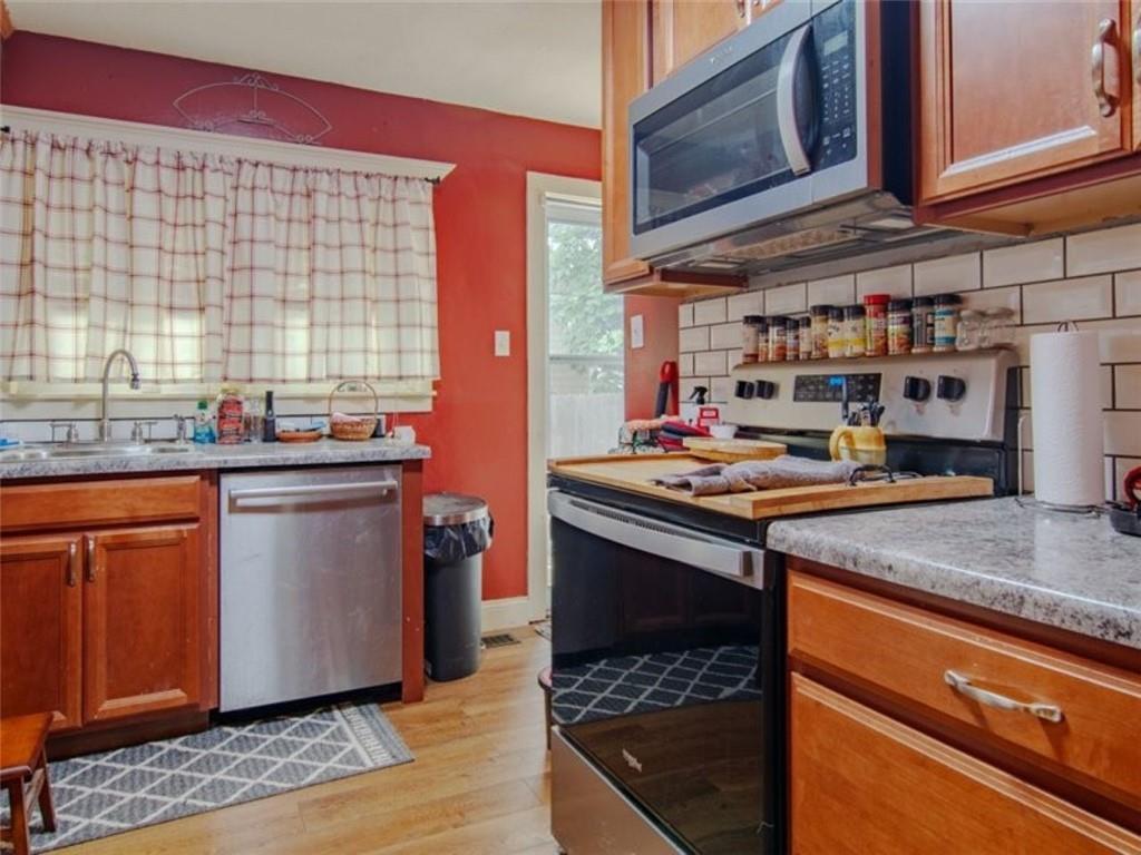 103 E Myrtle Street Property Photo 11