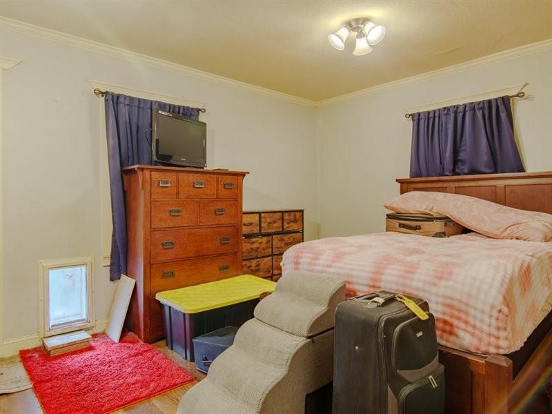 103 E Myrtle Street Property Photo 17