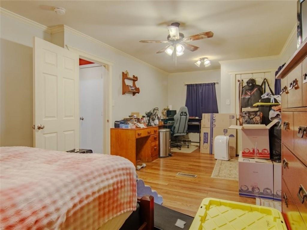 103 E Myrtle Street Property Photo 20