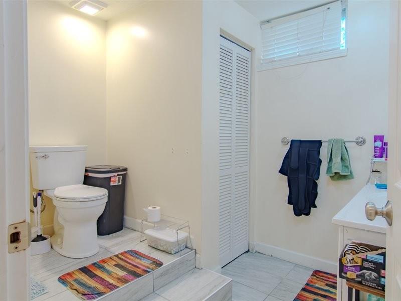 103 E Myrtle Street Property Photo 28