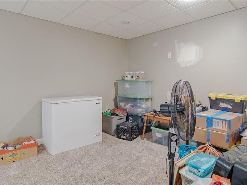103 E Myrtle Street Property Photo 33
