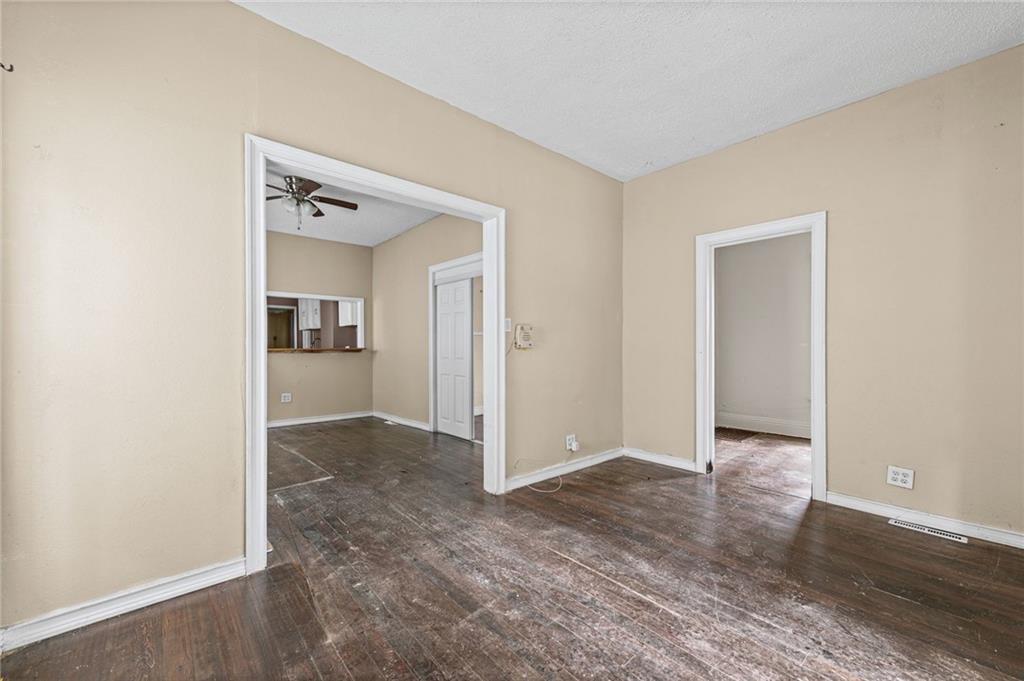 2930 Wabash Avenue Property Photo 6