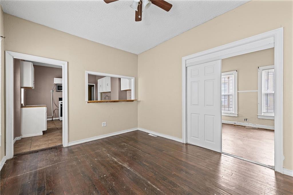 2930 Wabash Avenue Property Photo 9