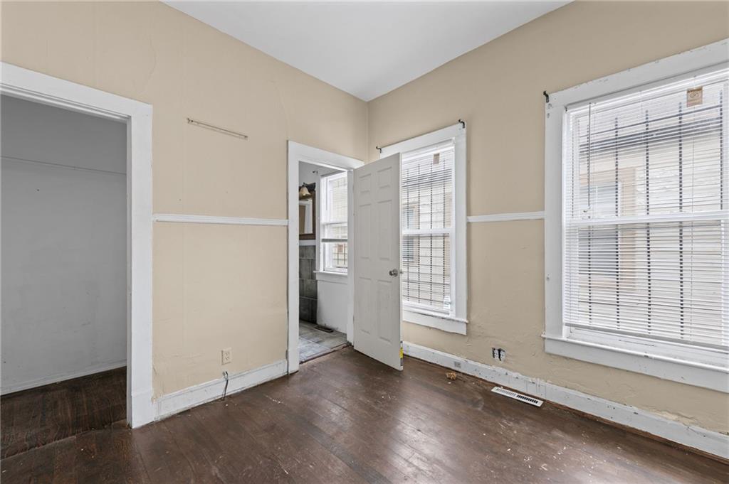 2930 Wabash Avenue Property Photo 14