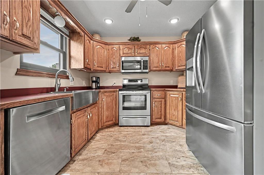 31455 Lyman Lane Property Photo 8