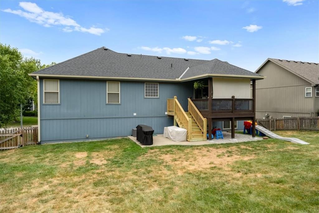 1511 Honeysuckle Drive Property Photo 33