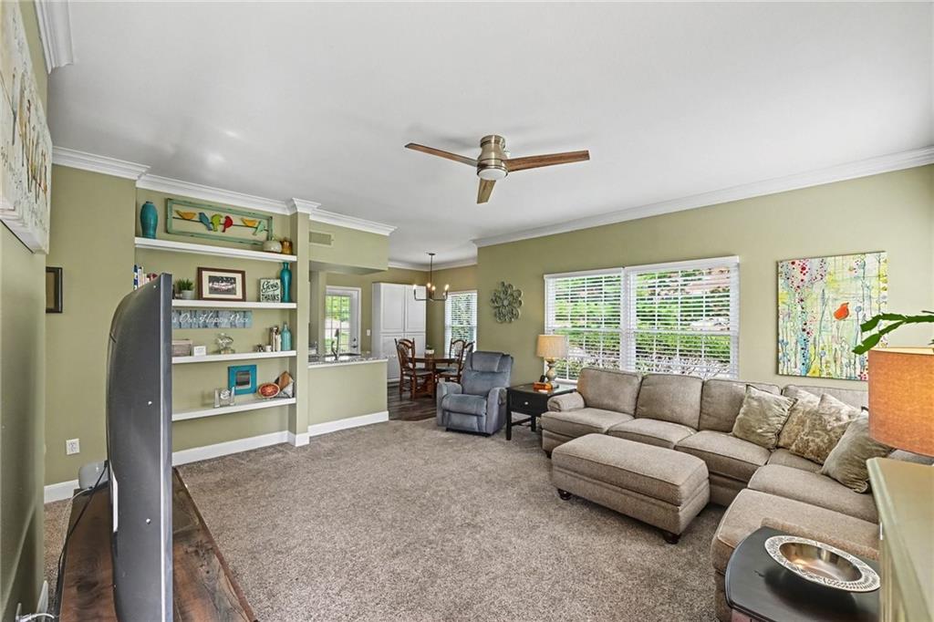 11607 Tomahawk Creek Parkway Property Photo 6