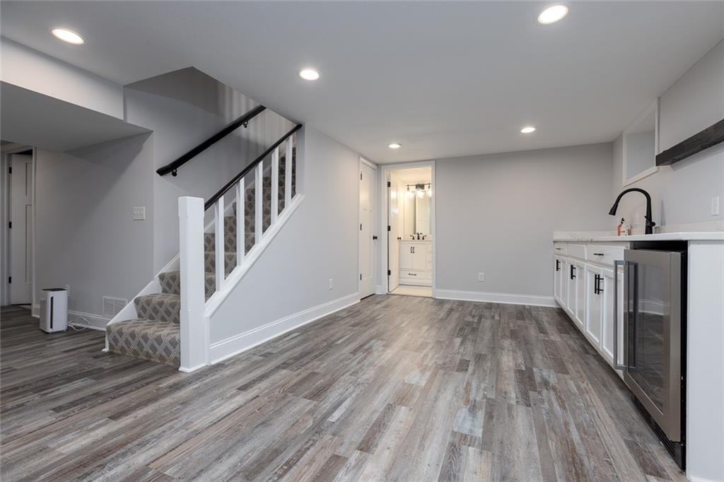 9738 Howe Drive Property Photo 28