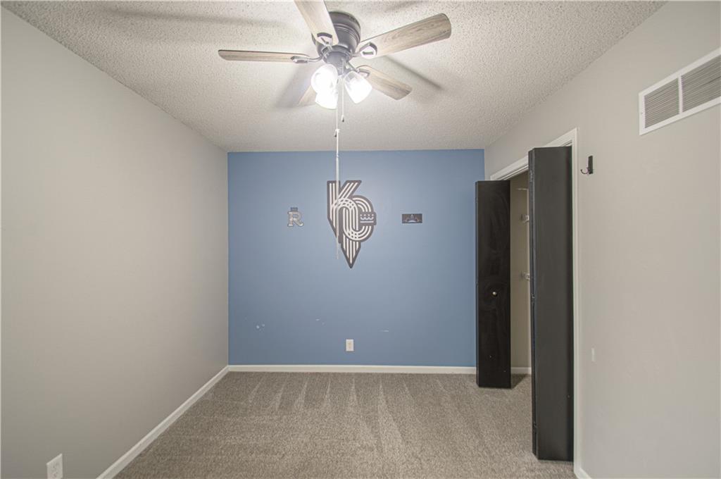 964 E Cavendish Trail Property Photo 16