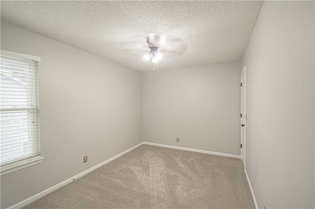 964 E Cavendish Trail Property Photo 18