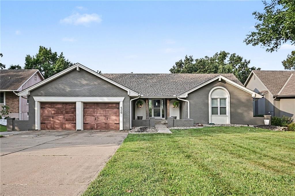 426 N Winnebago Drive Property Photo 3