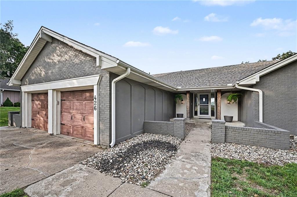 426 N Winnebago Drive Property Photo 5